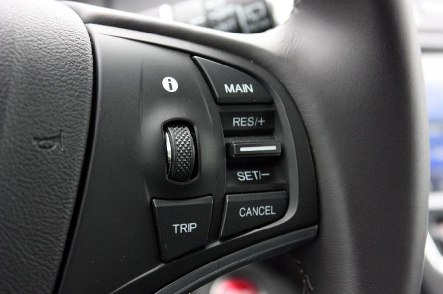 Детали интерьера Acura MDX (YD3) 2013 года  (NA) (фото 199 из 244)